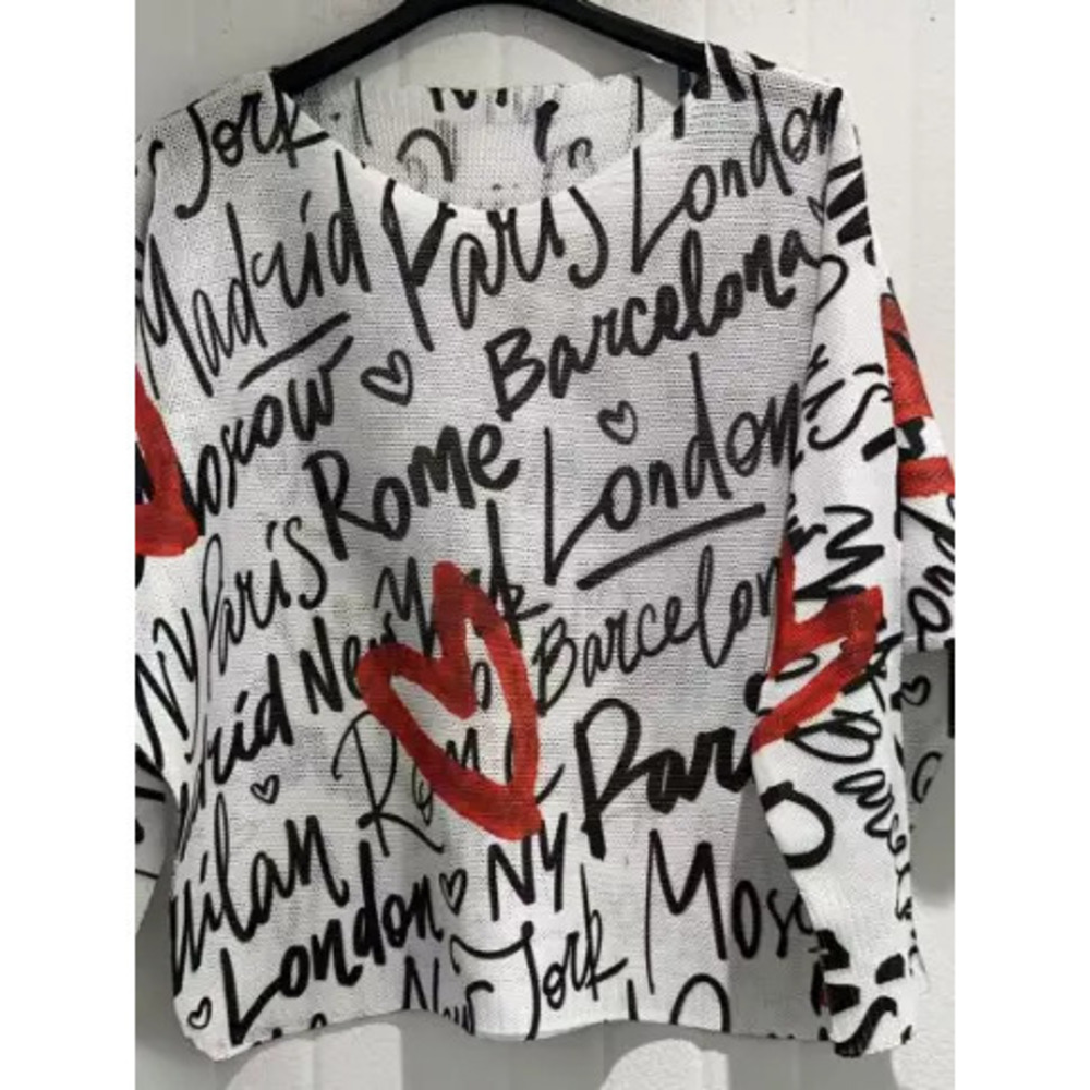 L95 Loowie Heart City Round Knit Printed Sweater One Size
